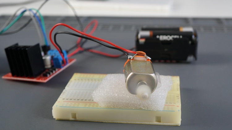 ESP32 Control DC Motor via Web Server