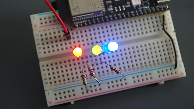 ESP32 with ESP-IDF control three LEDs as outputs